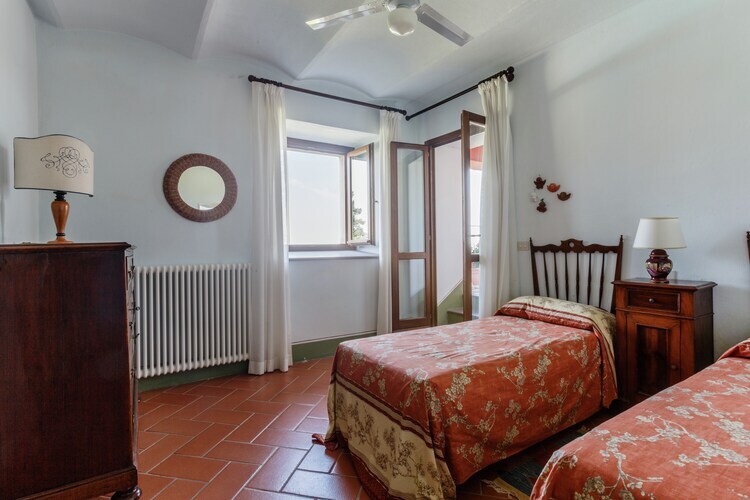 Villa La Collinaccia : 18 pers., piscine privée à Tredozio - Photo 16