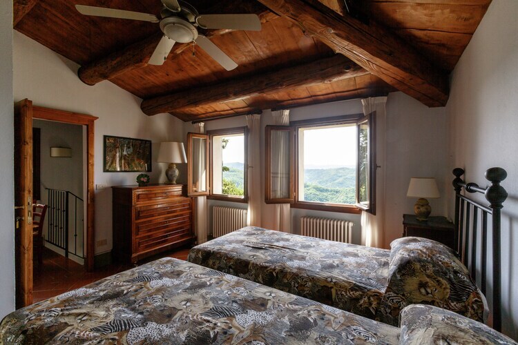 Villa La Collinaccia : 18 pers., piscine privée à Tredozio - Photo 18