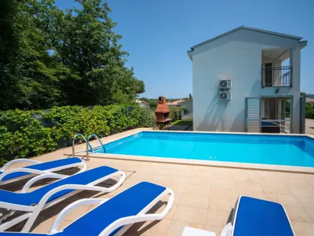 Maison Graziani avec piscine chauffée à Krk : photo 6