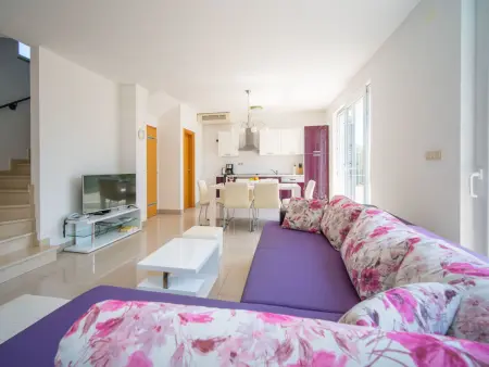 Maison Graziani avec piscine chauffée à Krk : photo 9