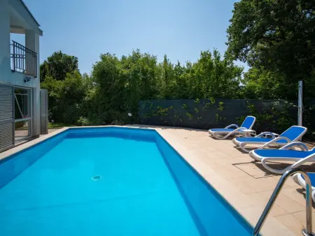 Maison Graziani avec piscine chauffée à Krk : photo 16
