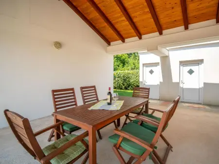 Maison Graziani avec piscine chauffée à Krk : photo 18