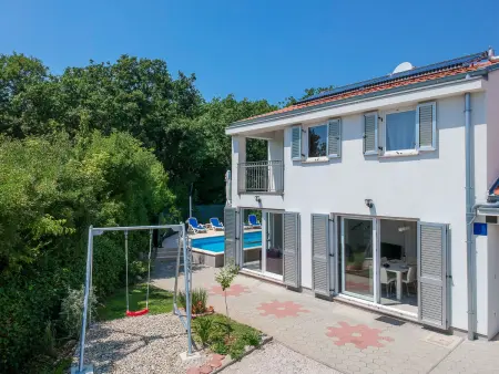 Maison Graziani avec piscine chauffée à Krk : photo 31