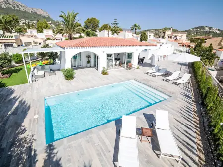 Villa Trebol – 200 m², piscine privée à Calpe - Photo 1