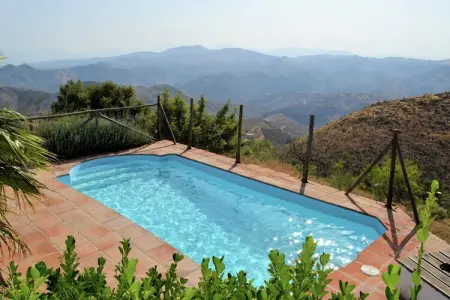 Location maison à Almogía, Villa à Almogía avec piscine et vue sur la nature