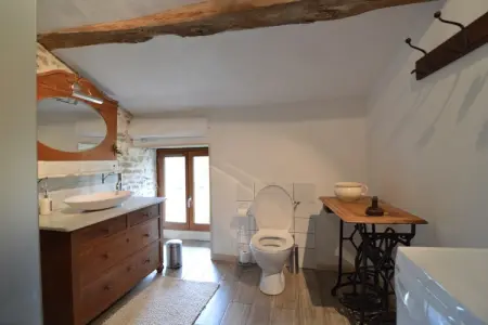 L'Atelier Mosaïque – Gîte avec piscine à Frontenay-sur-Dive : photo 15