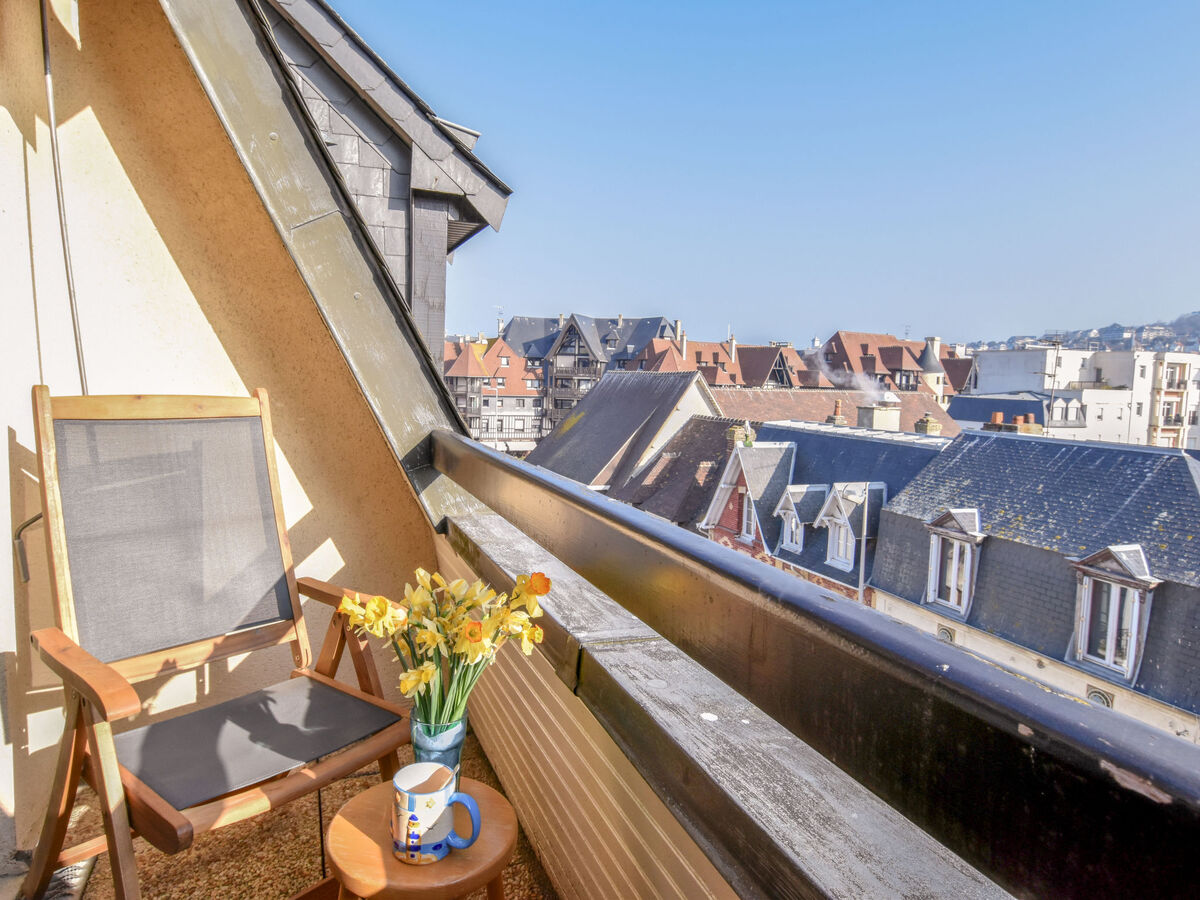 Appartement Le Plazza, balcons est-ouest et vue sur Deauville - Photo 1