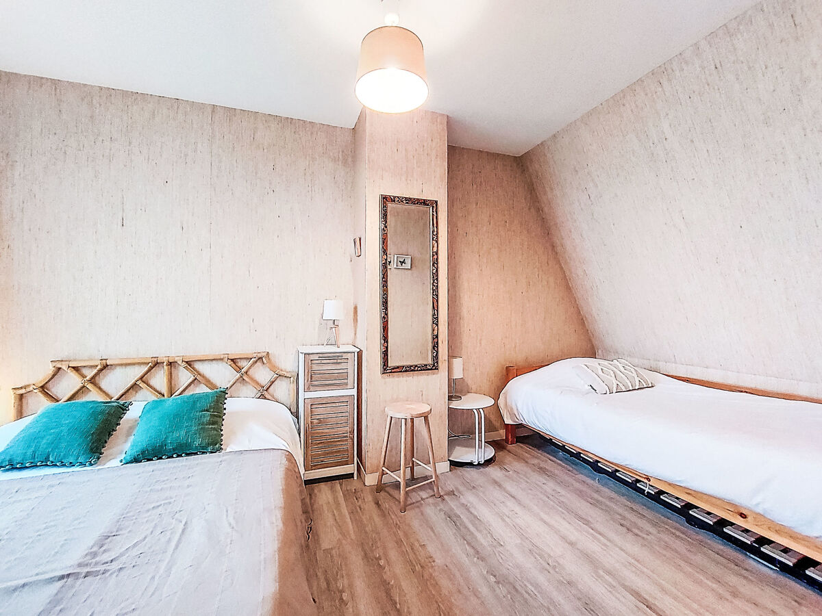 Appartement Le Plazza, balcons est-ouest et vue sur Deauville - Photo 11