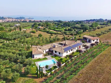 Borgo Sacramento – Maison avec piscine au Lago di Bolsena - Photo 1