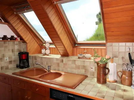 Ty Coz, maison rustique 150 m de la mer : photo 9