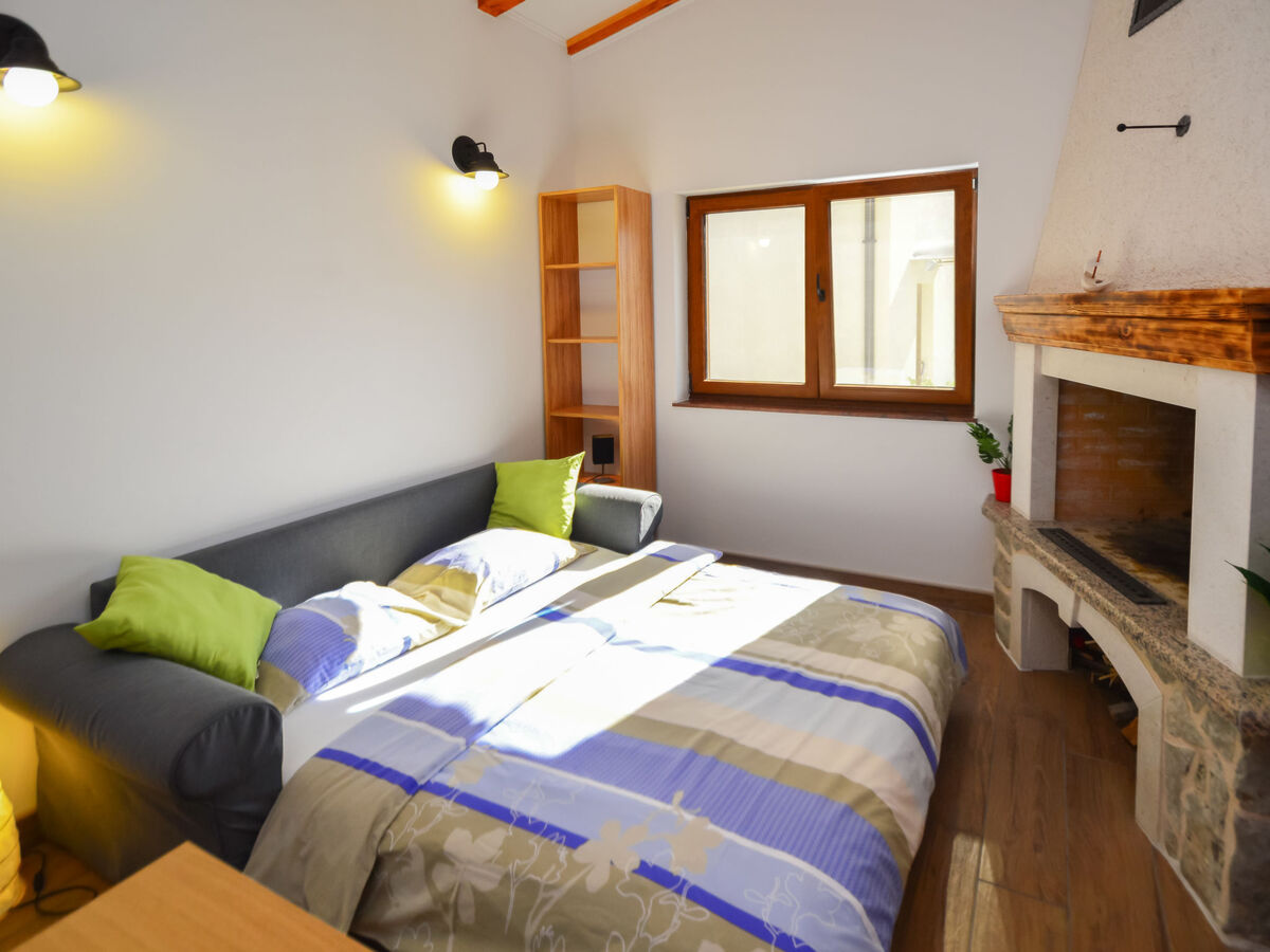 Bungalow Ante à 20 m de la mer, Brodarica - Photo 5