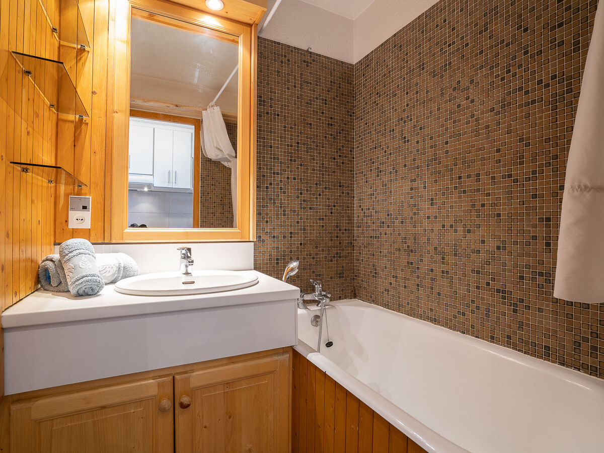 Studio 19 m² aux Ménuires, 8e étage, balcon vallée - Photo 13