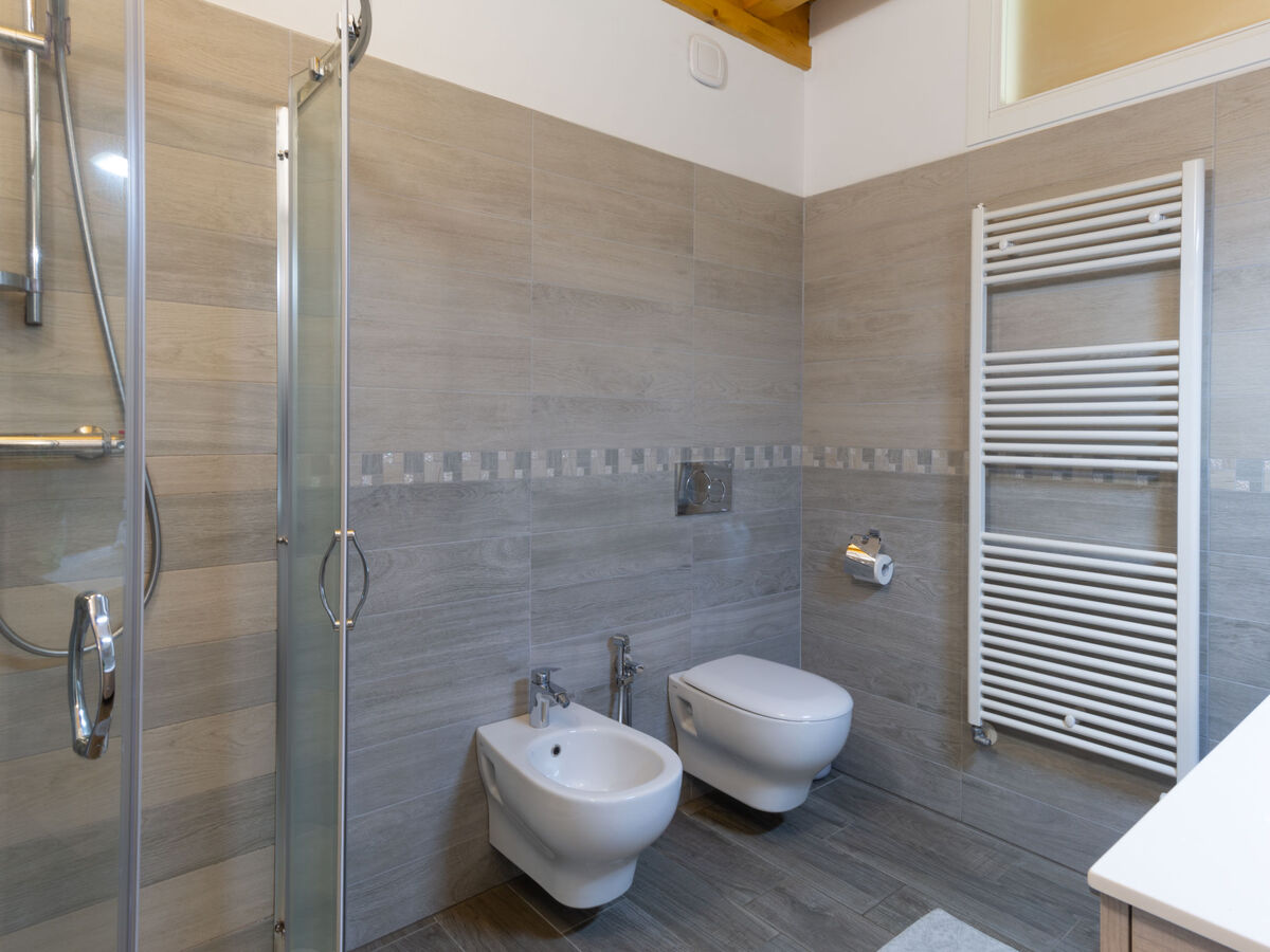 Maison Gelsomini, 6 pers., piscine à Colico - Photo 18