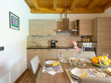 Gelsomini, maison 3 pièces avec piscine à Colico : photo 5