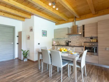 Gelsomini, maison 3 pièces avec piscine à Colico : photo 6