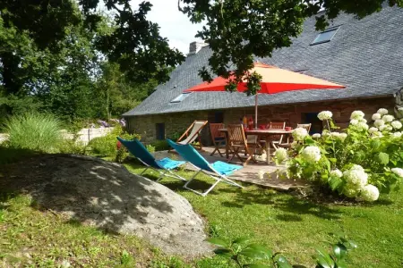 Maison bretonne du 17e siècle à Huelgoat : photo 22