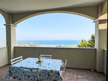 Location appartement à Pietra Ligure, Chiara (PTL201)