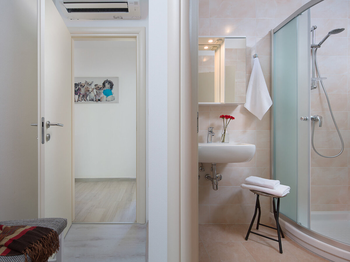 Maison Ana avec piscine privée à Trget - Photo 8