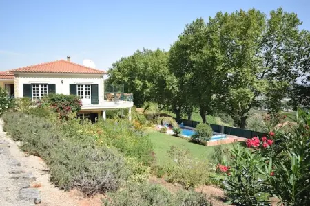 Location villa à Casais de Santa Helena, Villa à Casais de Santa Helena