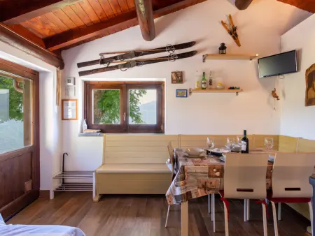 La tana del lupo – Maison rustique à Gera Lario : photo 4