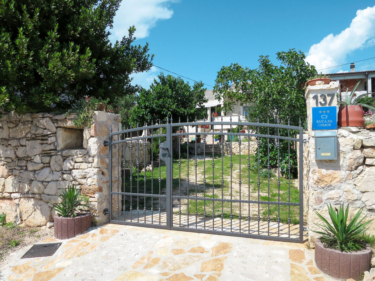 Maison Kapitan à Vinjerac, 3 km de la mer - Photo 13