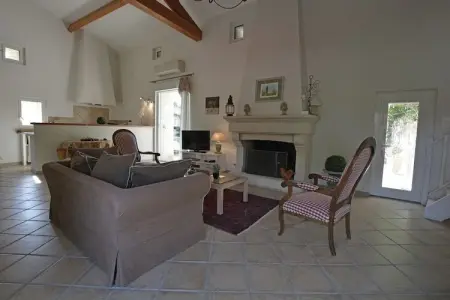 Villa avec piscine et terrasse privée à Saint Mathieu de Tréviers : photo 8