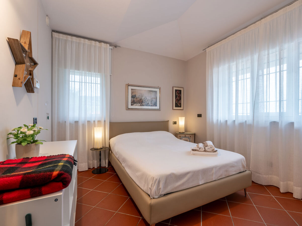 Maison Baroncelli à Barolo, vue sur le château - Photo 17