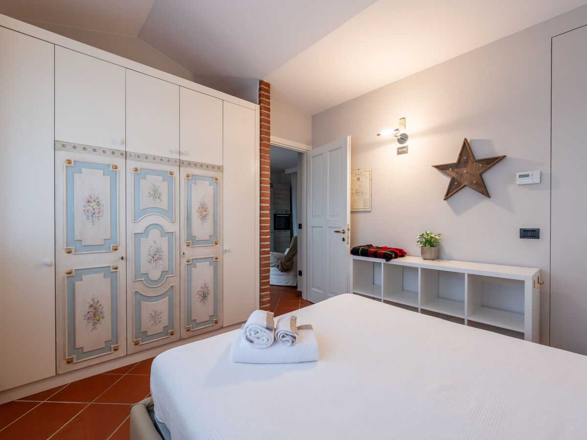 Maison Baroncelli à Barolo, vue sur le château - Photo 18