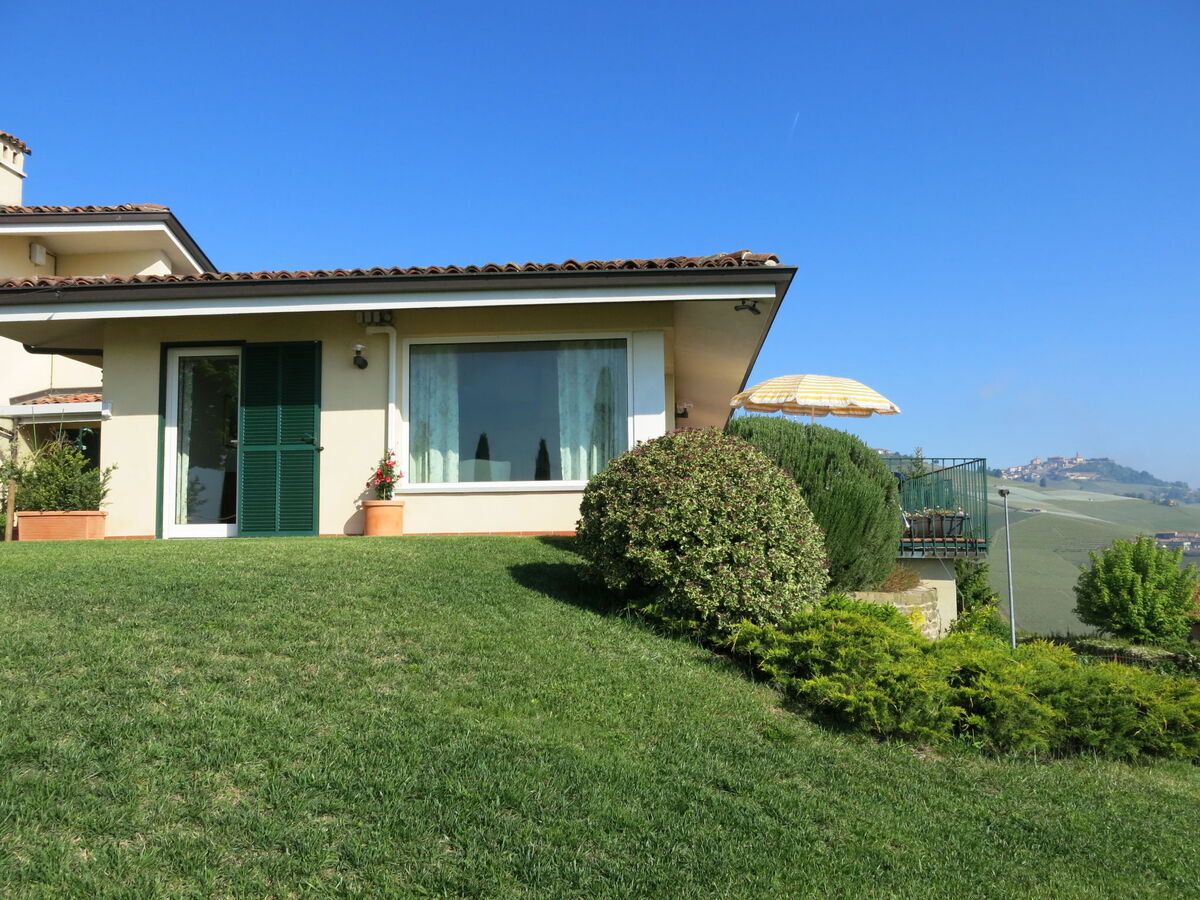Maison Baroncelli à Barolo, vue sur le château - Photo 27