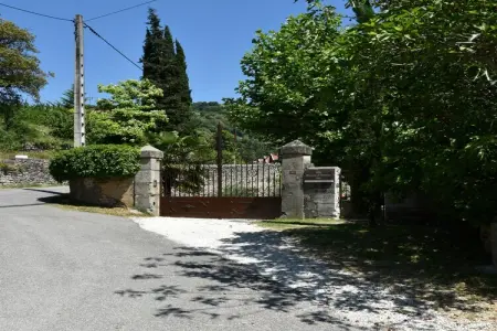 Appartement - La Feniere, Maison à Ardèche près du Château Ventadour - Photo 23