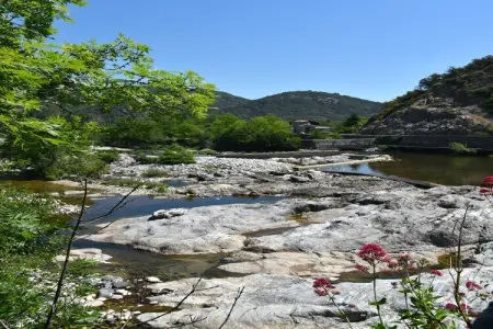 Gite - La Filature, Maison à Ardèche avec Piscine & Jardin - Photo 23
