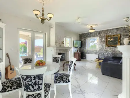 Maison Libera avec piscine privée à Pula : photo 4