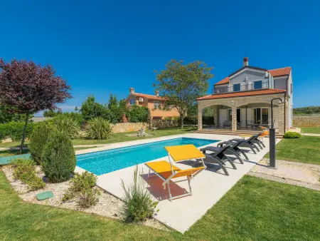 Maison Libera avec piscine privée à Pula : photo 18