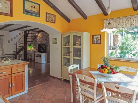 Maison Škalniški avec piscine privée à Jurdani : photo 11