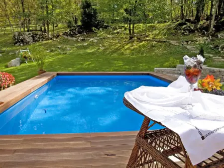 Maison Škalniški avec piscine privée à Jurdani : photo 25