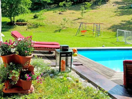 Maison Škalniški avec piscine privée à Jurdani : photo 28