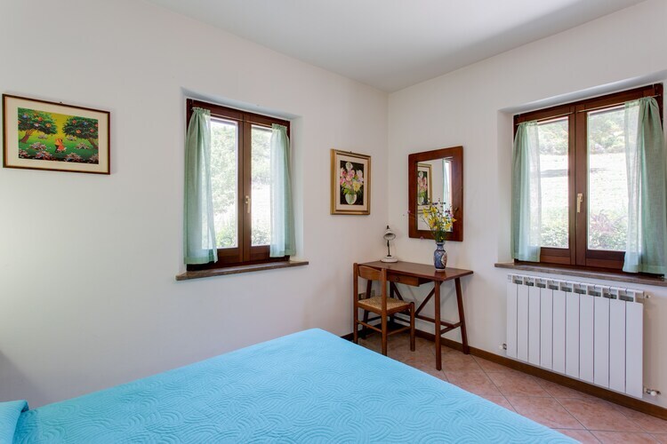 Maison Lucia à Assisi : agriturismo avec piscine et vue vallonnée - Photo 15