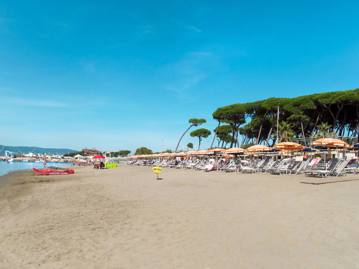 Bungalow 6 pers. Camping Campeggio Italia, 80 m mer - Photo 5