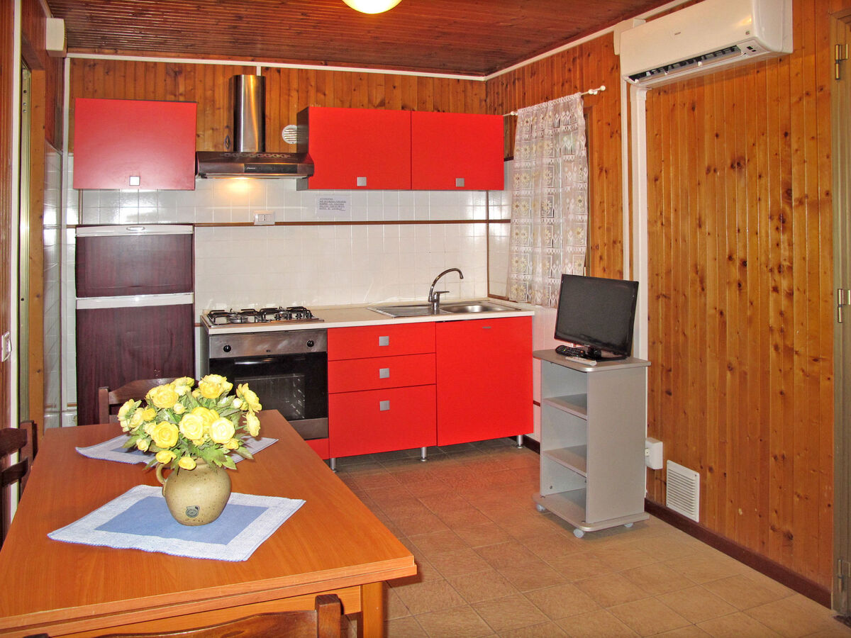 Bungalow 6 pers. Camping Campeggio Italia, 80 m mer - Photo 6