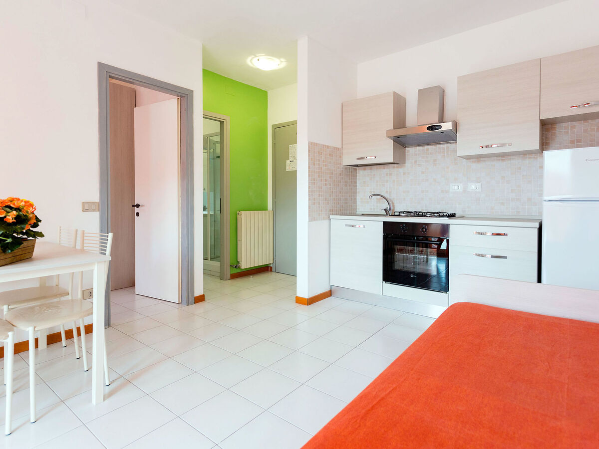 Italia - Apt 2 pièces avec balcon à 1,1 km de la mer - Photo 7
