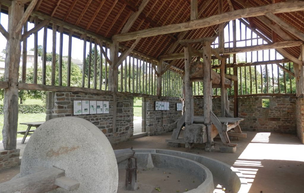 Maison 6 personnes à Lonlay l'Abbaye - Photo 23