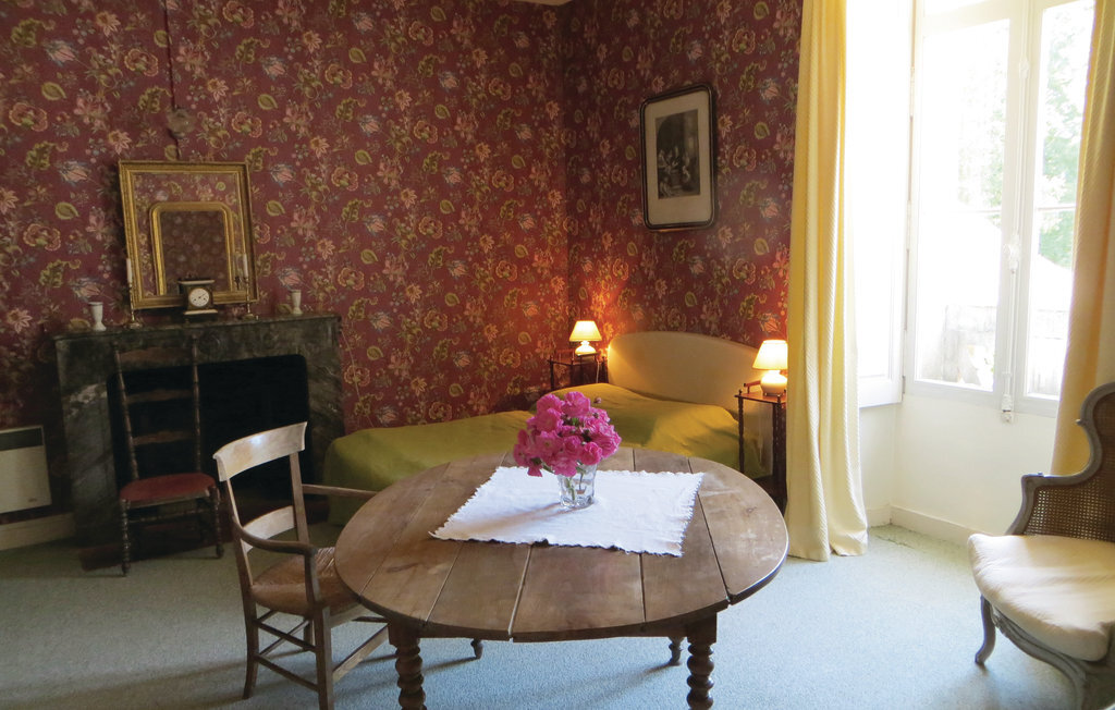 Tour d'horloge dans un château à Chenille-Change - Photo 13