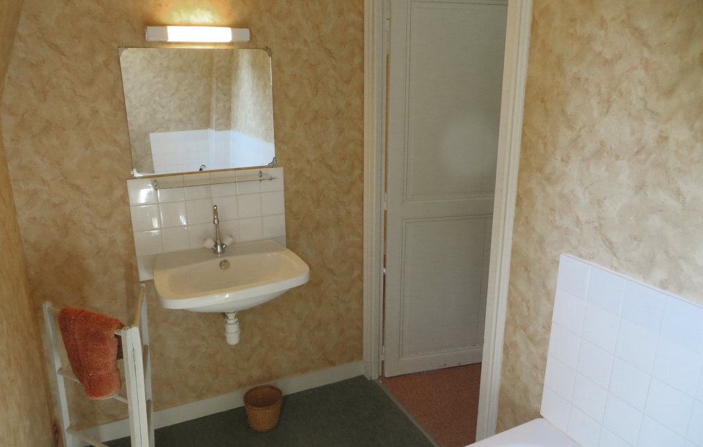 Tour d'horloge dans un château à Chenille-Change - Photo 16