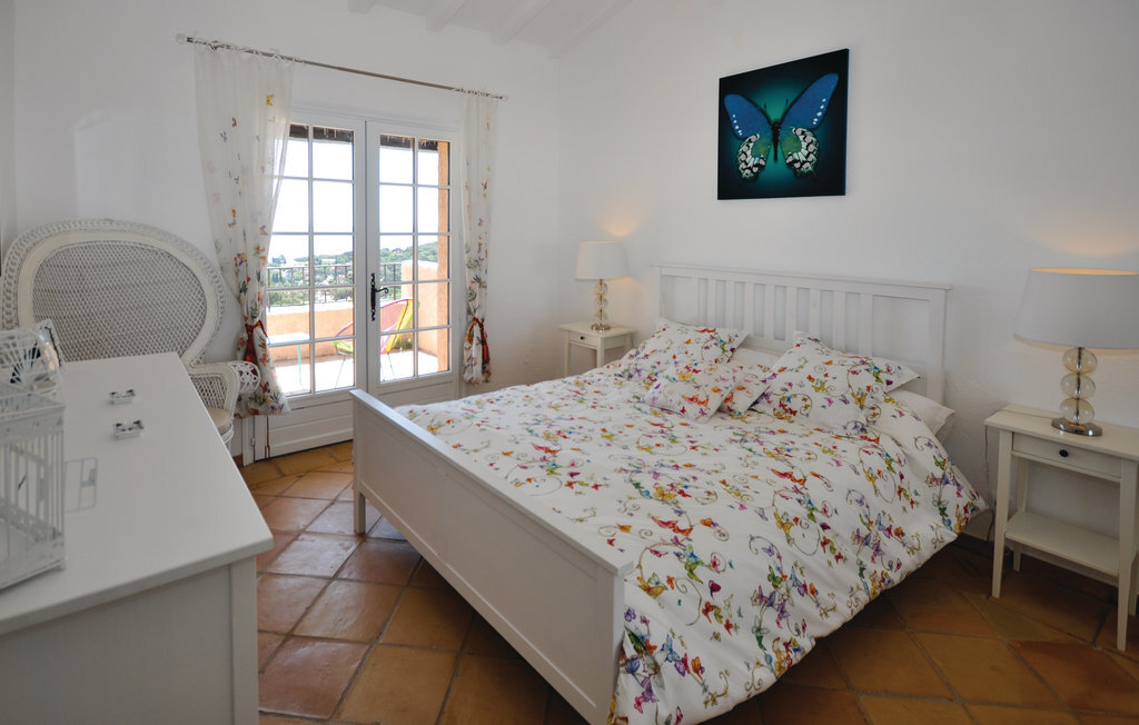 Maison vue mer avec piscine débordement aux Issambres - Photo 23
