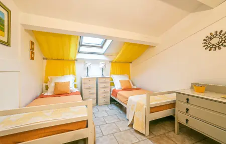 Ancienne bergerie avec piscine privée à Fontarèches : photo 26