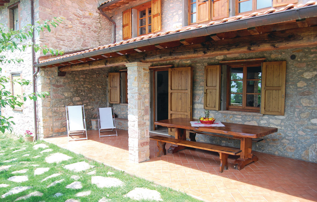 Casa Pantera : maison pierre avec piscine à Camaiore - Photo 10