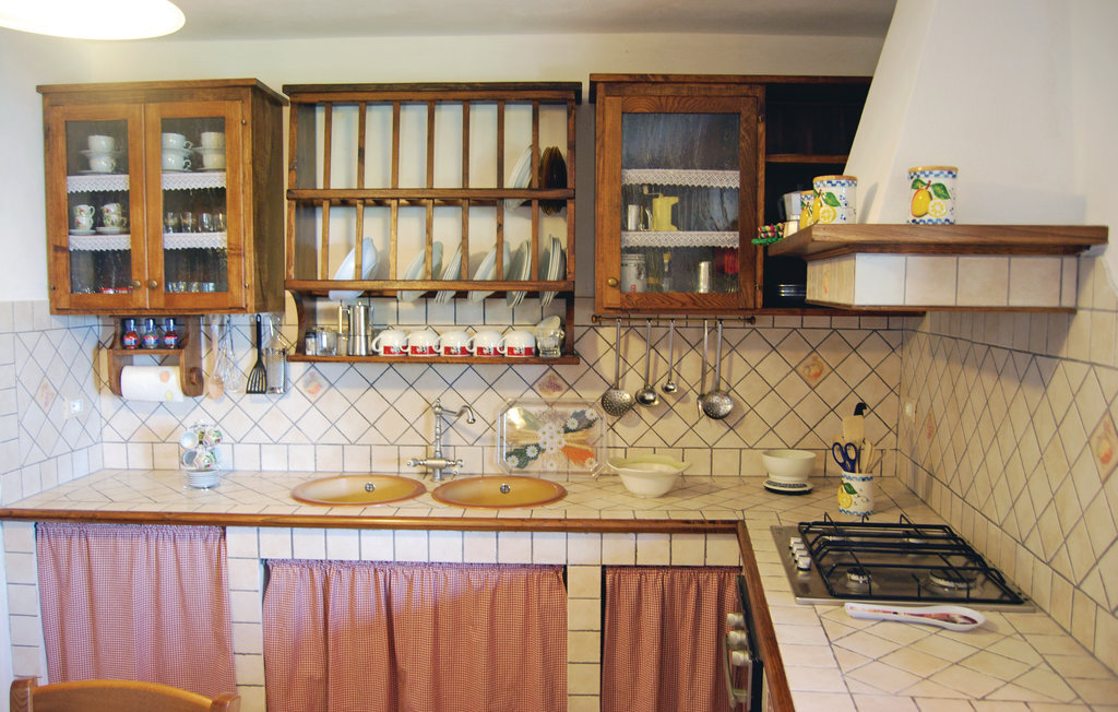 Casa Pantera : maison pierre avec piscine à Camaiore - Photo 16