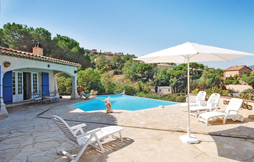 Villa méditerranéenne avec tour et piscine à Sainte-Maxime - Photo 7