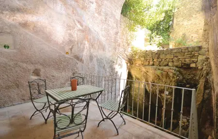 Maison en pierre du XIIe siècle à Bonnieux : photo 8