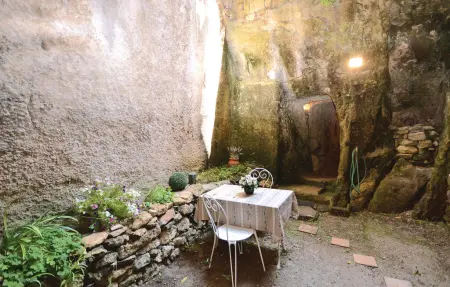 Maison en pierre du XIIe siècle à Bonnieux : photo 11